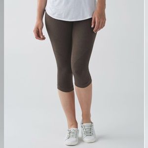 Lululemon In The Flow Crop